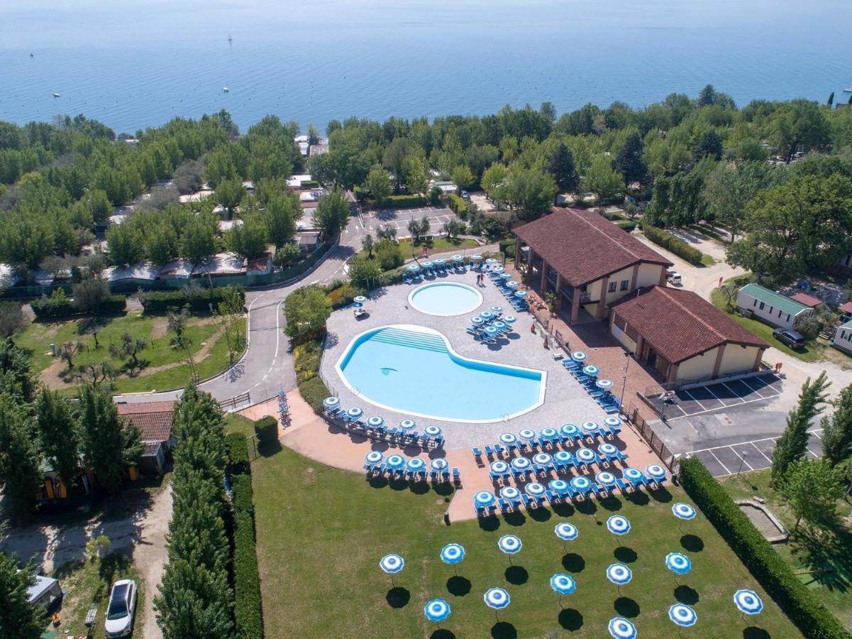 Camping Piantelle Moniga del Garda ภายนอก รูปภาพ