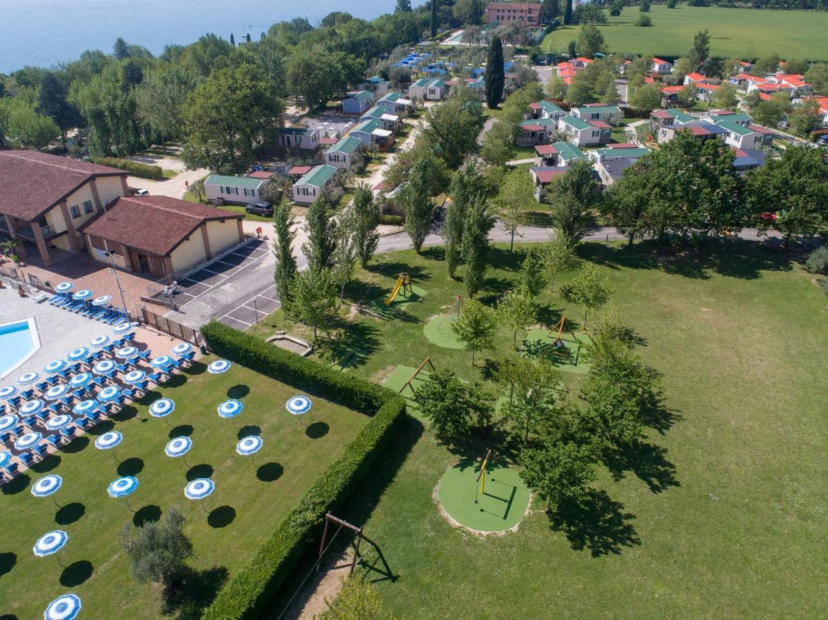 Camping Piantelle Moniga del Garda ภายนอก รูปภาพ